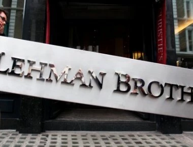 Economist: 10 χρόνια από την κατάρρευση της Lehman Brothers ο κόσμος δεν πήρε το μάθημα του